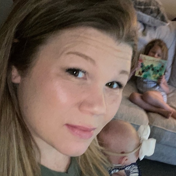 Meet your Posher, Dana - Picture 1 of 1